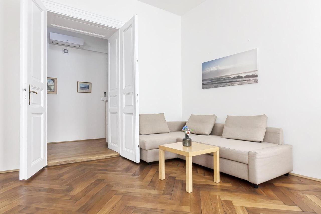 Aparthotel Wenceslas Prag Exterior foto